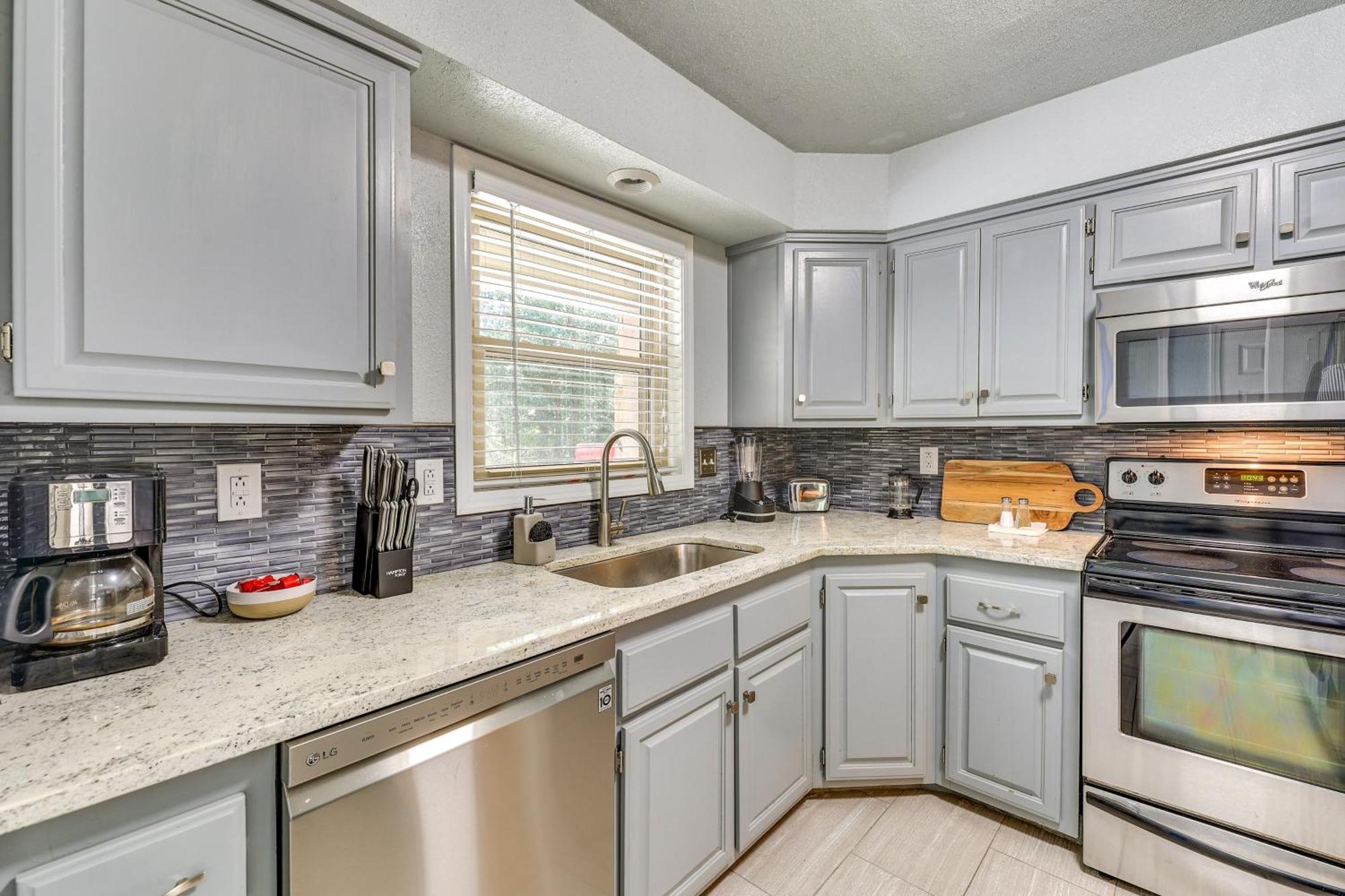 Serene Bella Vista Getaway Near Trails! Bagian luar foto